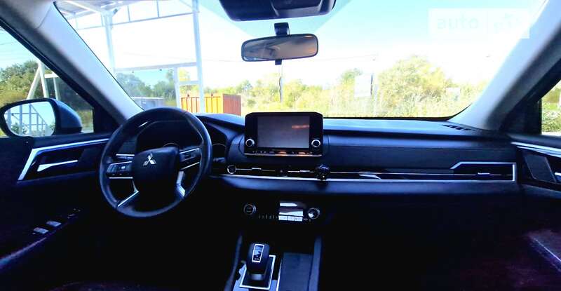 Позашляховик / Кросовер Mitsubishi Outlander 2021 в Коломиї