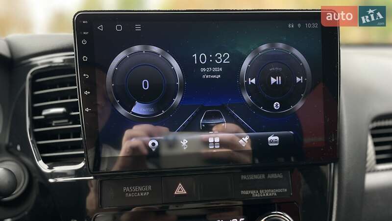 Позашляховик / Кросовер Mitsubishi Outlander 2017 в Луцьку