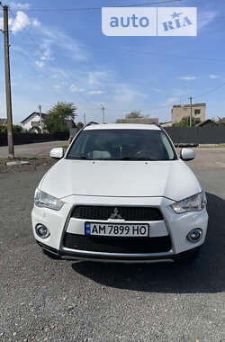 Позашляховик / Кросовер Mitsubishi Outlander 2012 в Чуднові