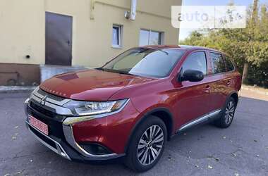 Позашляховик / Кросовер Mitsubishi Outlander 2019 в Білій Церкві