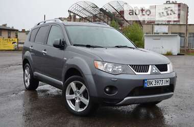 Внедорожник / Кроссовер Mitsubishi Outlander 2007 в Ровно