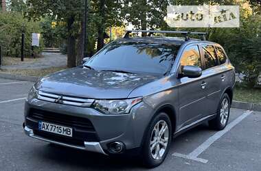 Позашляховик / Кросовер Mitsubishi Outlander 2014 в Харкові