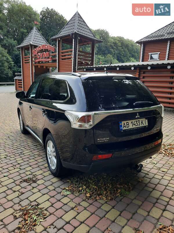 Позашляховик / Кросовер Mitsubishi Outlander 2012 в Одесі