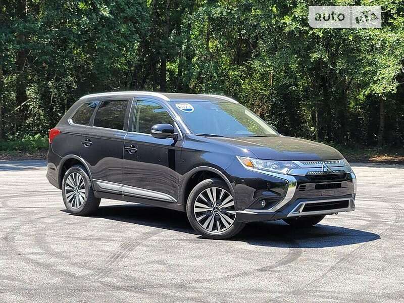 Mitsubishi Outlander 2020