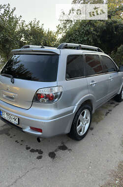 Внедорожник / Кроссовер Mitsubishi Outlander 2005 в Полтаве