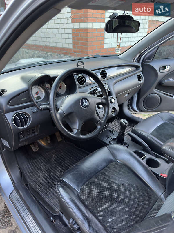 Внедорожник / Кроссовер Mitsubishi Outlander 2005 в Полтаве