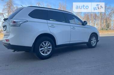 Внедорожник / Кроссовер Mitsubishi Outlander 2012 в Харькове