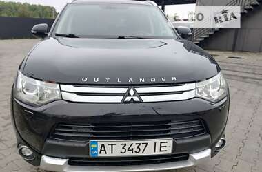 Позашляховик / Кросовер Mitsubishi Outlander 2015 в Калуші