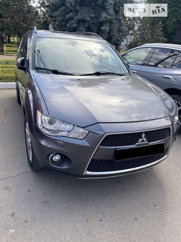 Позашляховик / Кросовер Mitsubishi Outlander 2011 в Вишгороді