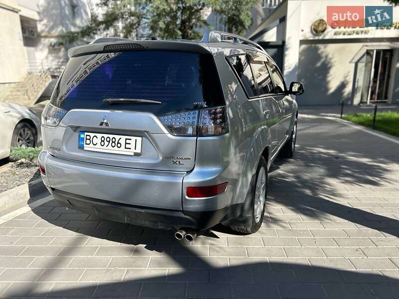 Позашляховик / Кросовер Mitsubishi Outlander 2007 в Львові фото 12 Позашляховик / Кросовер Mitsubishi Outlander 2007 в Львові
