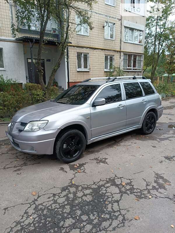 Mitsubishi Outlander 2008