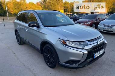 Внедорожник / Кроссовер Mitsubishi Outlander 2020 в Запорожье