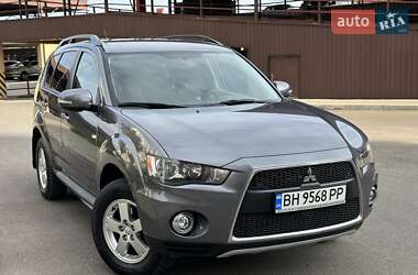 Внедорожник / Кроссовер Mitsubishi Outlander 2012 в Одессе