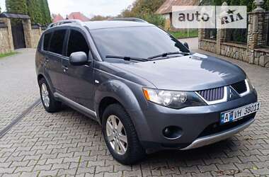 Внедорожник / Кроссовер Mitsubishi Outlander 2007 в Надворной