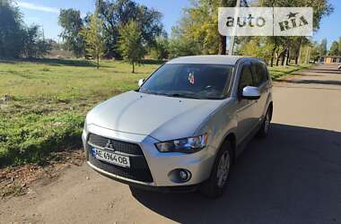 Внедорожник / Кроссовер Mitsubishi Outlander 2011 в 