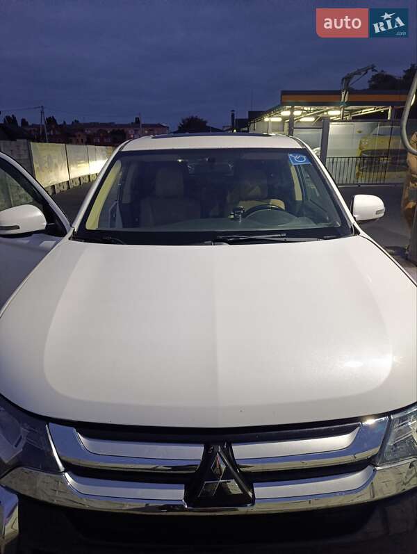 Позашляховик / Кросовер Mitsubishi Outlander 2013 в Білій Церкві