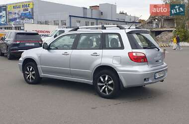 Внедорожник / Кроссовер Mitsubishi Outlander 2006 в Киеве