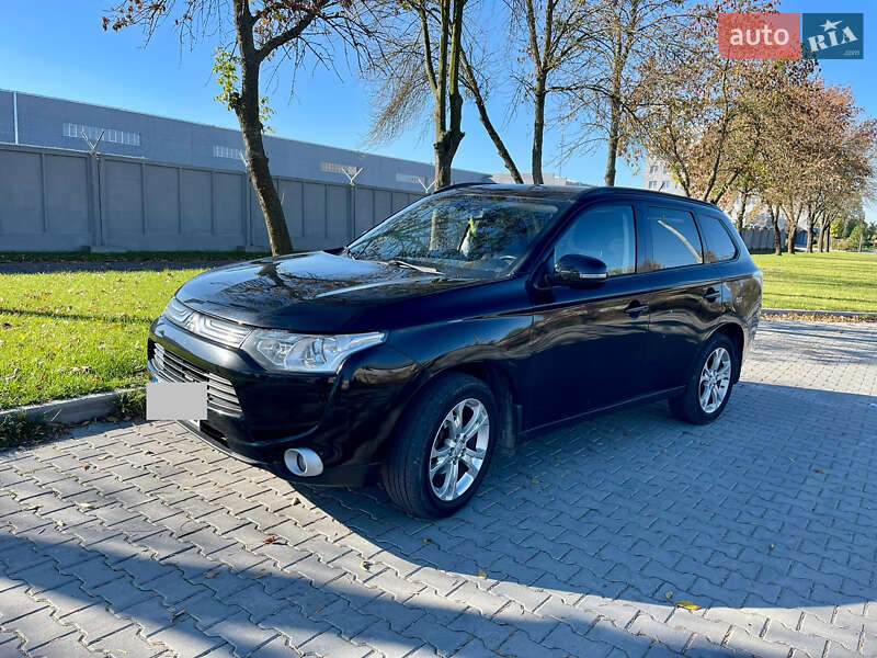 Mitsubishi Outlander 2013