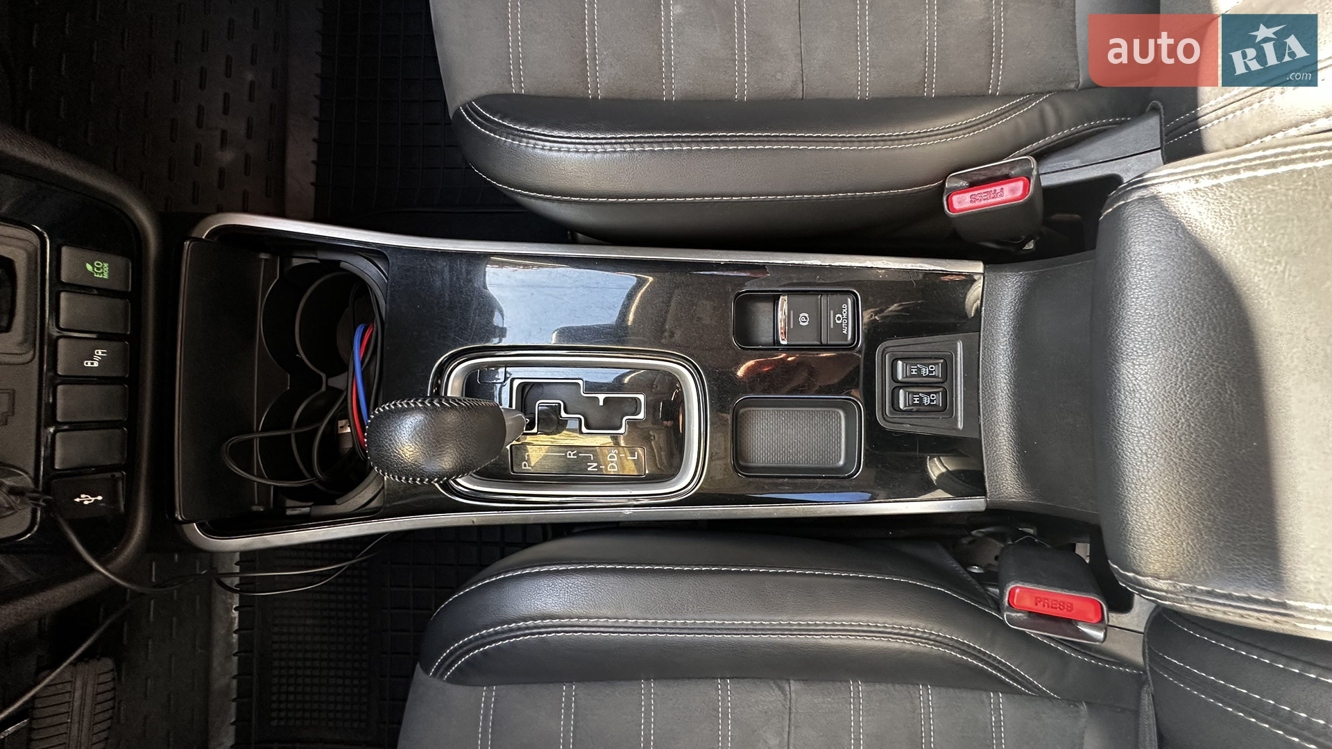 2019 Mitsubishi Outlander - мініатюра 8