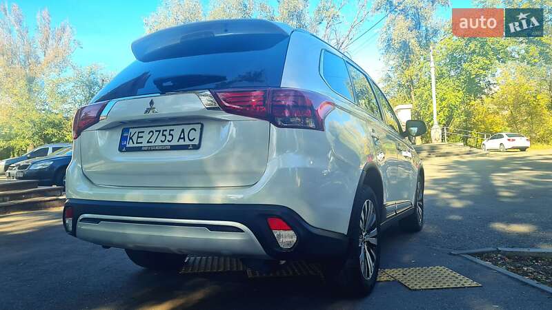 Mitsubishi Outlander 2019