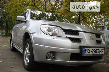 Внедорожник / Кроссовер Mitsubishi Outlander 2006 в Киеве