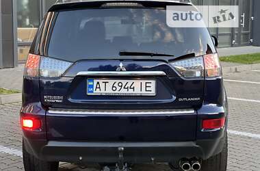 Позашляховик / Кросовер Mitsubishi Outlander 2010 в Івано-Франківську