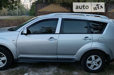 Внедорожник / Кроссовер Mitsubishi Outlander 2009 в Киеве