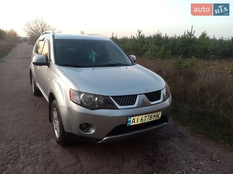 Внедорожник / Кроссовер Mitsubishi Outlander 2008 в Остер фото 8 Внедорожник / Кроссовер Mitsubishi Outlander 2008 в Остер