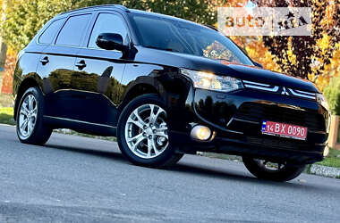 Внедорожник / Кроссовер Mitsubishi Outlander 2013 в Калуше