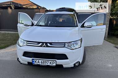 Позашляховик / Кросовер Mitsubishi Outlander 2012 в Києві