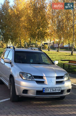 Внедорожник / Кроссовер Mitsubishi Outlander 2003 в Хмельницком