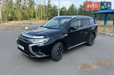 Позашляховик / Кросовер Mitsubishi Outlander 2017 в Харкові