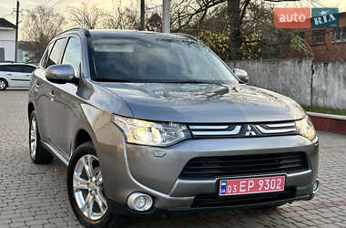 Позашляховик / Кросовер Mitsubishi Outlander 2014 в Дубні