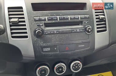 Внедорожник / Кроссовер Mitsubishi Outlander 2008 в 