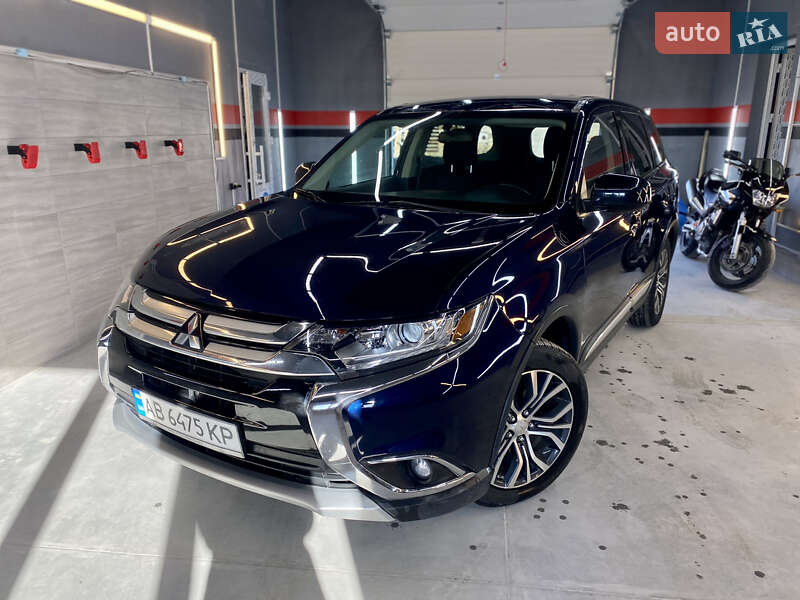 Внедорожник / Кроссовер Mitsubishi Outlander 2017 в Виннице