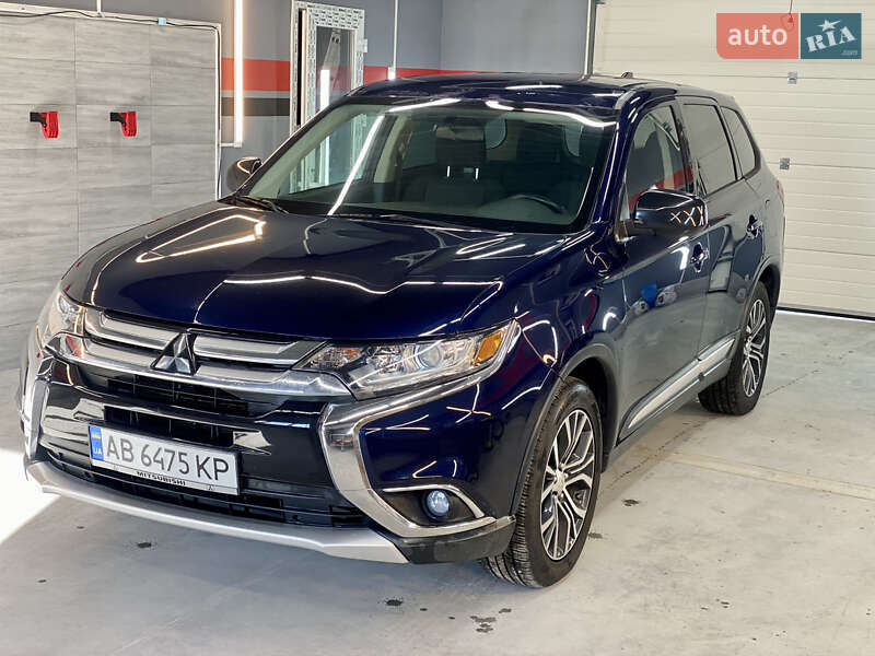 Внедорожник / Кроссовер Mitsubishi Outlander 2017 в Виннице
