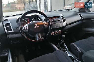 Внедорожник / Кроссовер Mitsubishi Outlander 2009 в Ровно