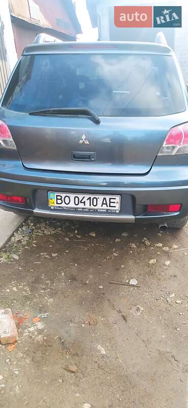 Позашляховик / Кросовер Mitsubishi Outlander 2003 в Тернополі