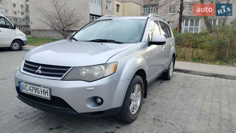 Внедорожник / Кроссовер Mitsubishi Outlander 2008 в Луцке