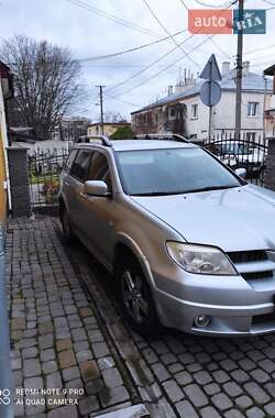 Внедорожник / Кроссовер Mitsubishi Outlander 2009 в Львове