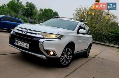 Внедорожник / Кроссовер Mitsubishi Outlander 2016 в Днепре