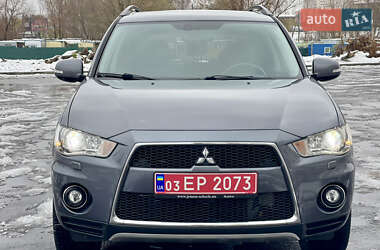 Внедорожник / Кроссовер Mitsubishi Outlander 2011 в Киеве