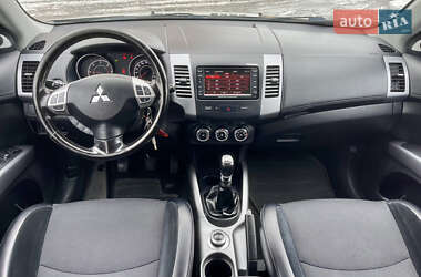 Внедорожник / Кроссовер Mitsubishi Outlander 2011 в Киеве