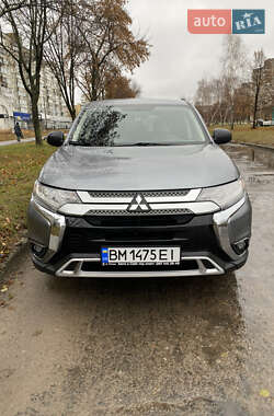 Позашляховик / Кросовер Mitsubishi Outlander 2018 в Сумах