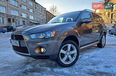 Позашляховик / Кросовер Mitsubishi Outlander 2010 в Житомирі