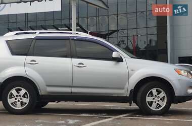 Позашляховик / Кросовер Mitsubishi Outlander 2009 в Києві