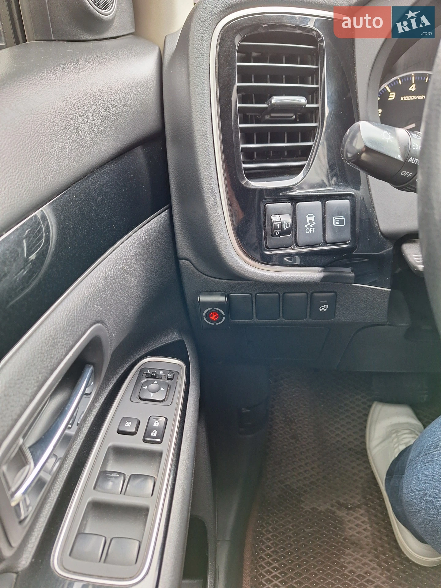 2015 Mitsubishi Outlander - мініатюра 24