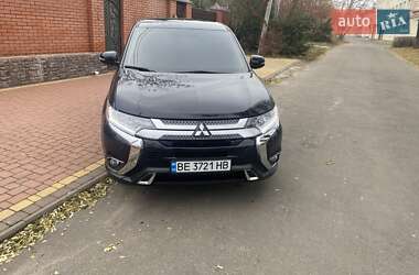 Позашляховик / Кросовер Mitsubishi Outlander 2019 в Миколаєві