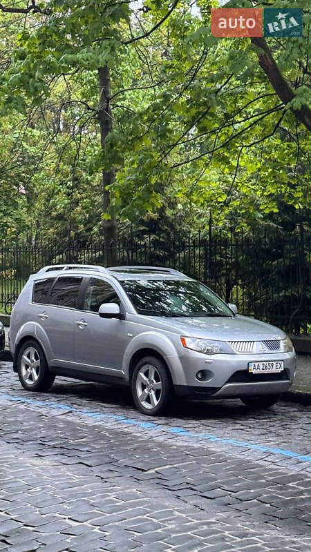 Mitsubishi Outlander 2007