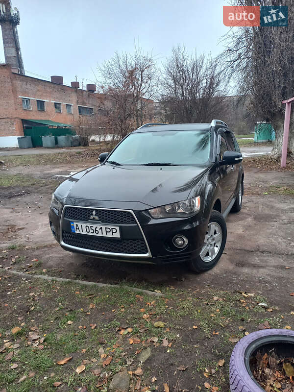 Позашляховик / Кросовер Mitsubishi Outlander 2010 в Конотопі